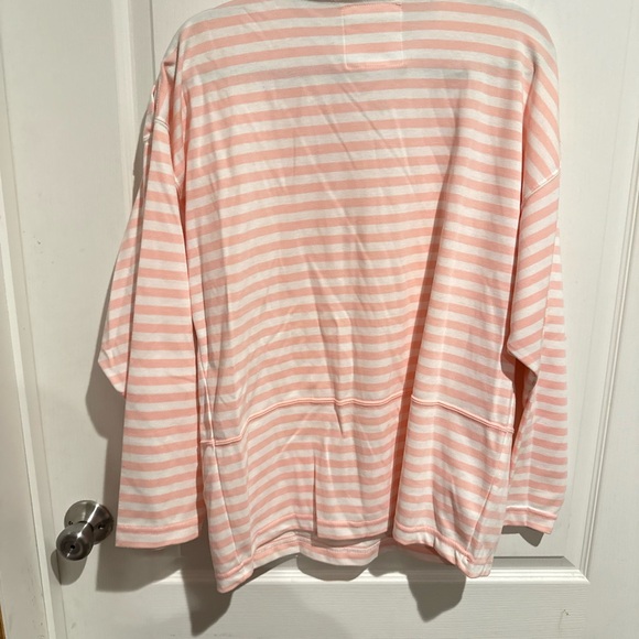 Vintage Karen Scott Women's Pink and White Striped top - Picture 4 of 4